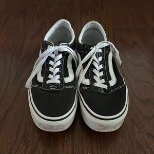 Platform women’s old skool black vans, size 8